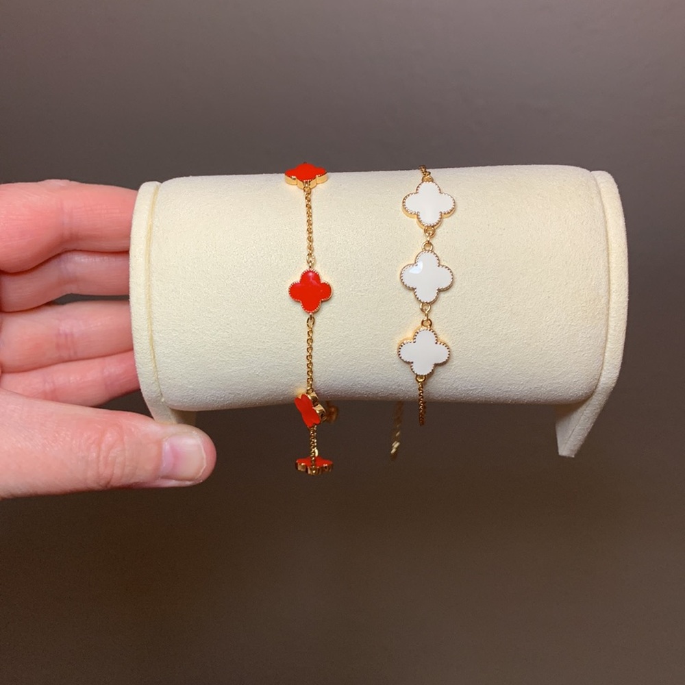 2 PCS Set Pretty Bird Rose Gold Plated White/Red Enamel Clover Bracelets 9”